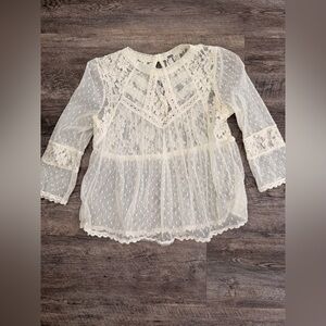 Free People Lace Top w/ 1/2 length sleeves